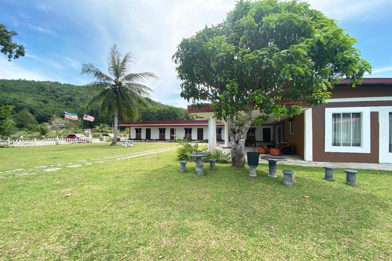 Oyo 90317 Ambong Bay Resthouse Hotel Kota Kinabalu Exterior photo