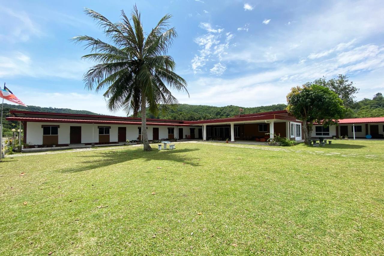 Oyo 90317 Ambong Bay Resthouse Hotel Kota Kinabalu Exterior photo